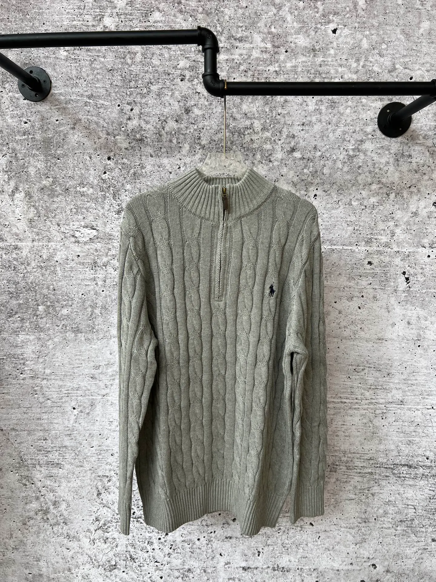 P240 Ralph Lauren classic unisex half-zip rubberized sweater, popular on all major platforms, original and consistent washed fabrics, workmanship details restored to the original, original pony embroidery on the chest, original custom-made hardware accessories